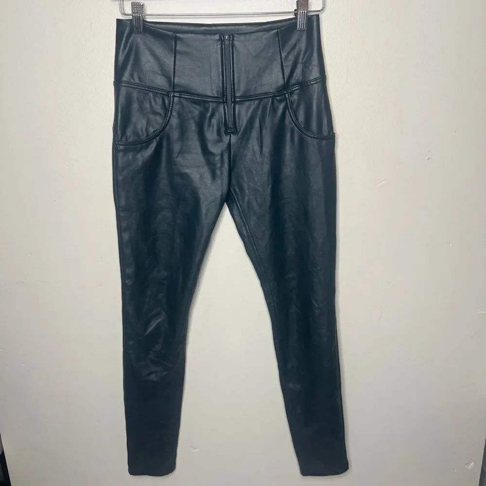 Best Yoga Store Hiney Trainer Faux Leather Pants Green Sz Small 4